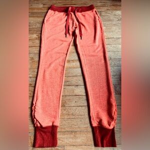 Unity 2-Tone Slim Joggers - Orange / Burnt Orange
Size: XS
Like New
